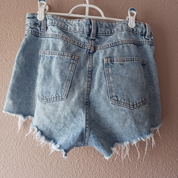 Denim Co. Jean Shorts Size 8 Women - Picture 3 of 3